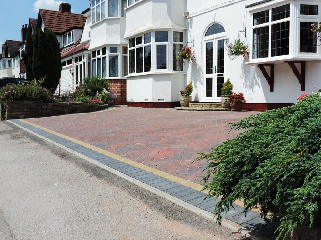 Pressure Cleaning Efflorescence From Your Driveway